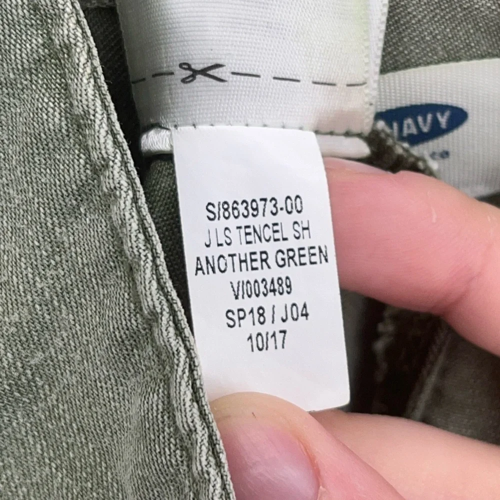 Old navy Relaxed Tencel® Shirt for Women - Picture 5 of 5